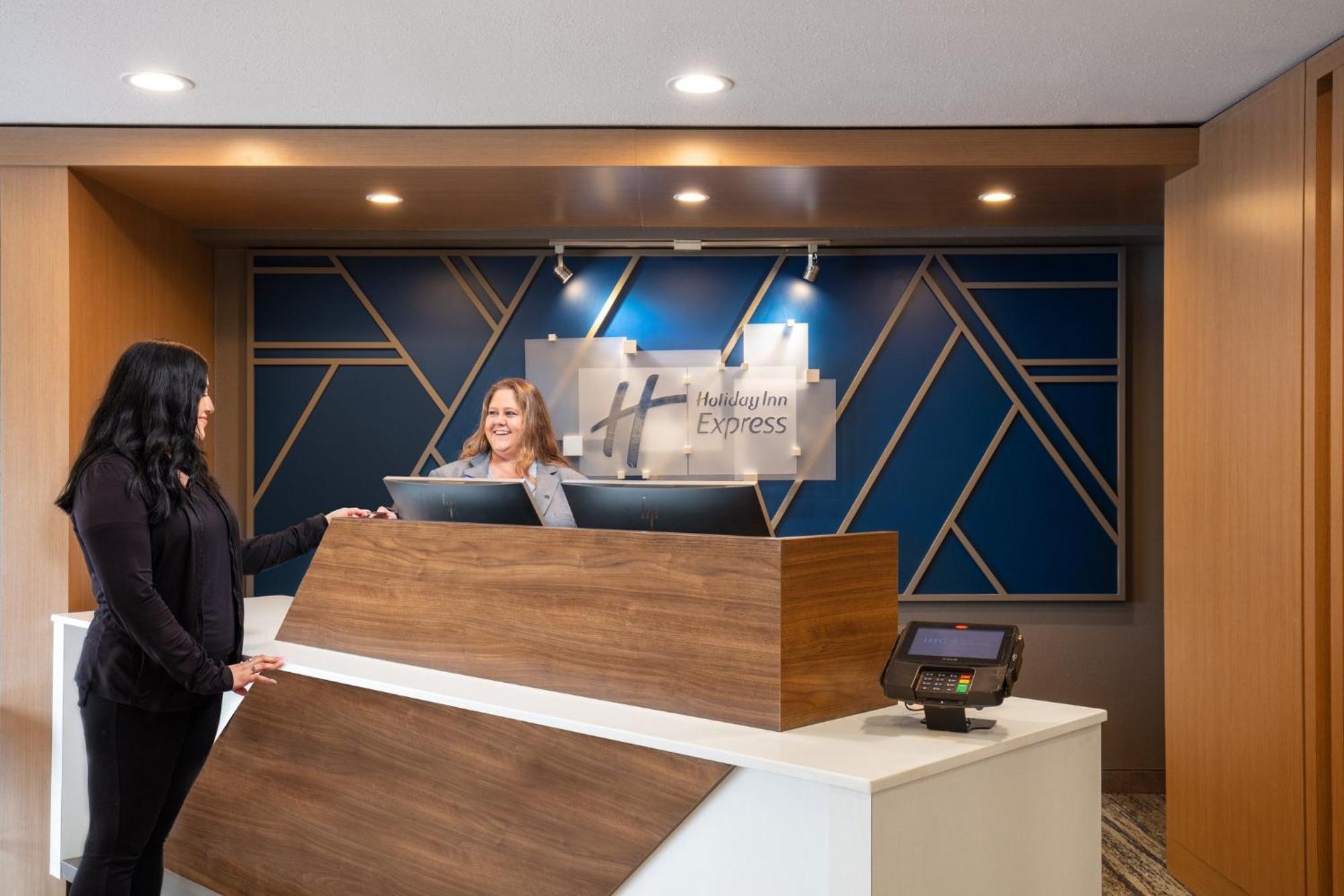 Holiday Inn Express Bothell By Ihg Εξωτερικό φωτογραφία