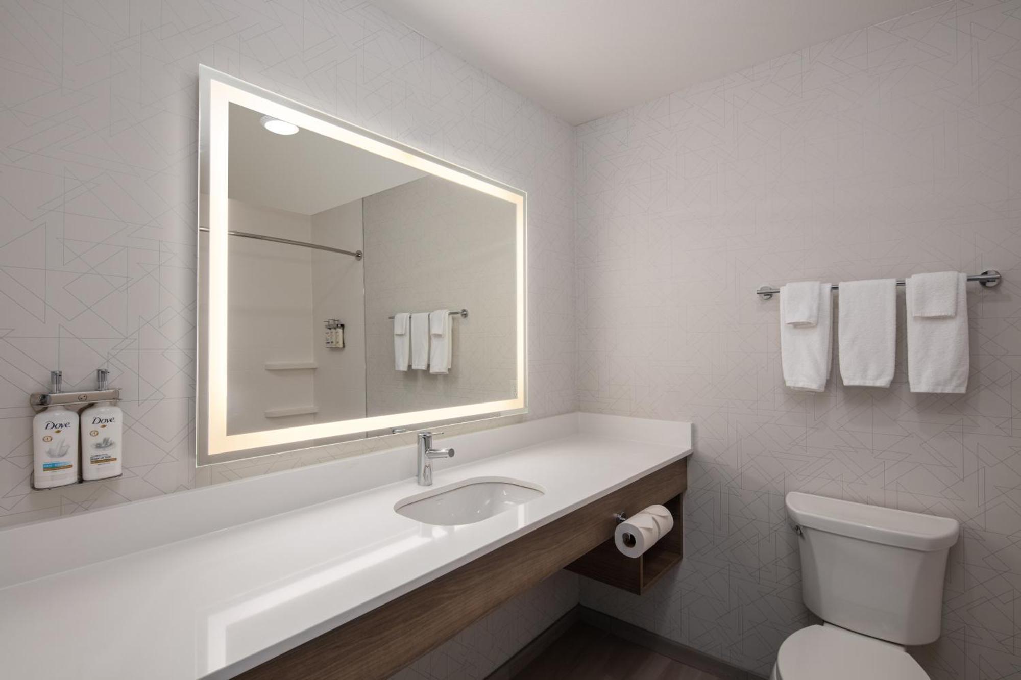 Holiday Inn Express Bothell By Ihg Εξωτερικό φωτογραφία