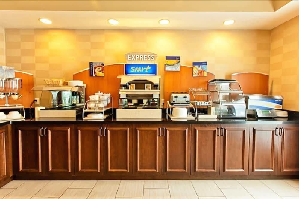 Holiday Inn Express Bothell By Ihg Εξωτερικό φωτογραφία